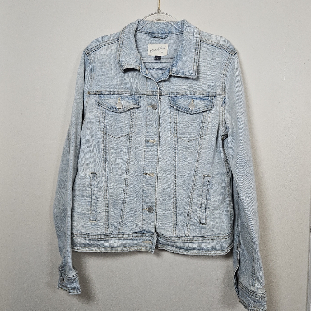 Universal Thread Light Blue Wash Denim Jean Jacket Cotton Womans Size Medium